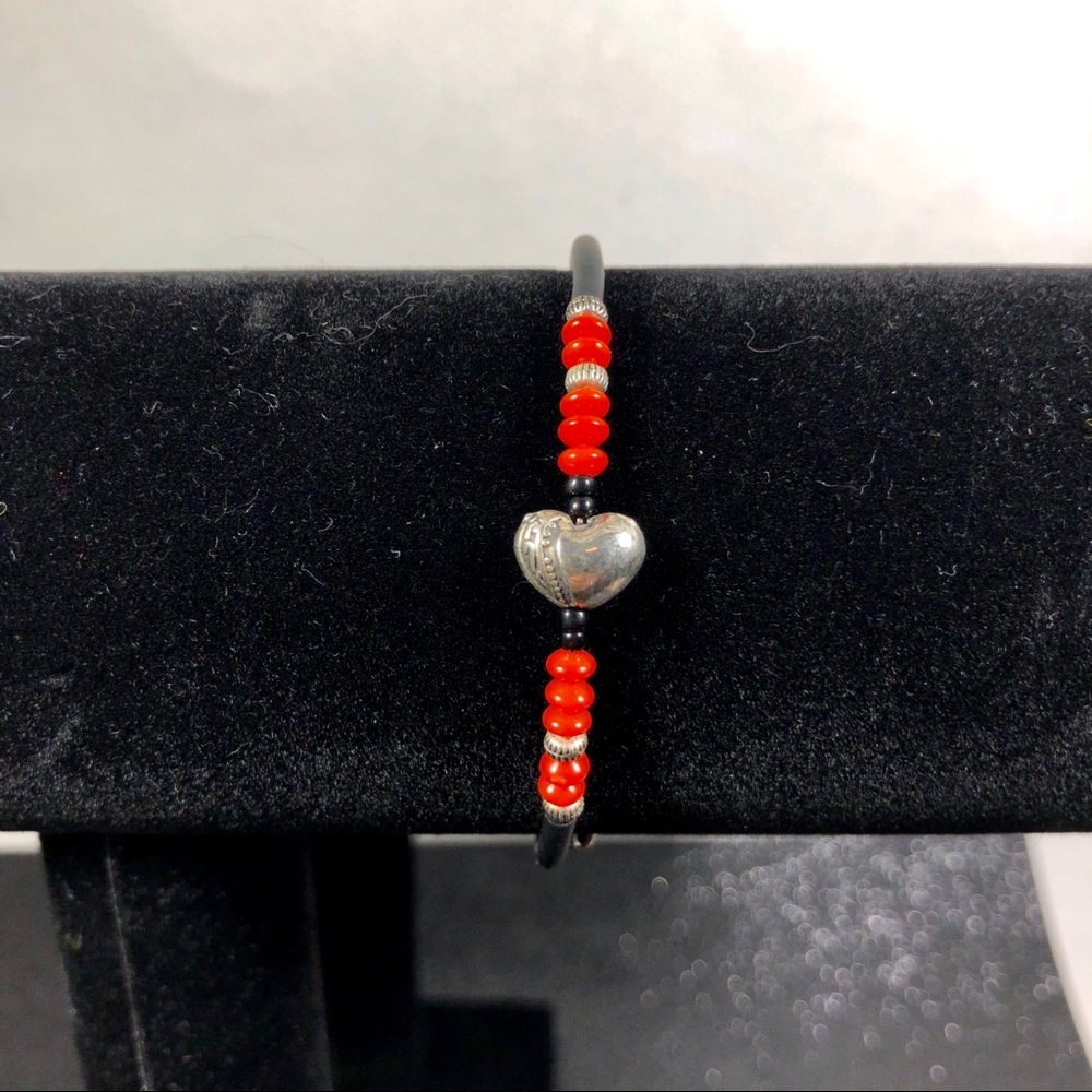 Adjustable black rubber heart bracelet